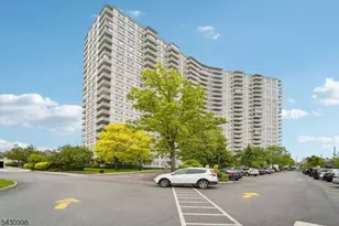2000 Linwood Ave, Fort Lee, NJ 07024 - Photo 1
