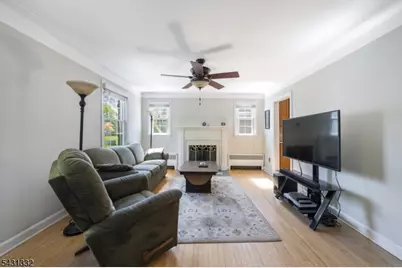 40 John St, Cranford Township, NJ 07016 - Photo 3