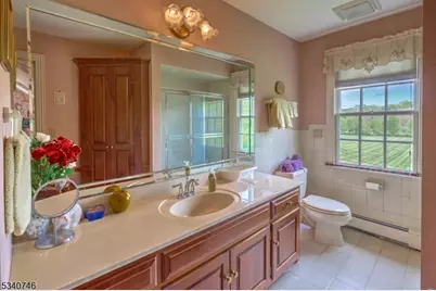 13 Glennon Farm Ln, Tewksbury Township, NJ 08833 - Photo 29
