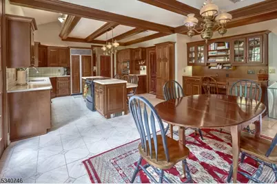 13 Glennon Farm Ln, Tewksbury Township, NJ 08833 - Photo 11