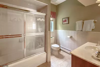 13 Glennon Farm Ln, Tewksbury Township, NJ 08833 - Photo 33
