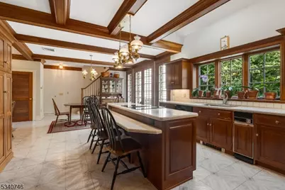 13 Glennon Farm Ln, Tewksbury Township, NJ 08833 - Photo 11