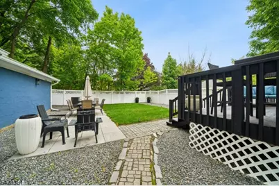 12 Rosedale Ave, Morris Plains, NJ 07950 - Photo 19