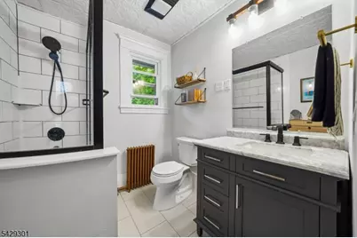 12 Rosedale Ave, Morris Plains, NJ 07950 - Photo 11