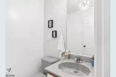 10 Fells Manor Rd, Caldwell, NJ 07006 - Photo 13
