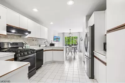 10 Fells Manor Rd, Caldwell, NJ 07006 - Photo 15