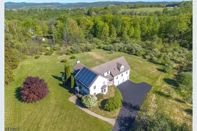 37 Woodland Heights Circl, Lebanon Township, NJ 08826 - Photo 1