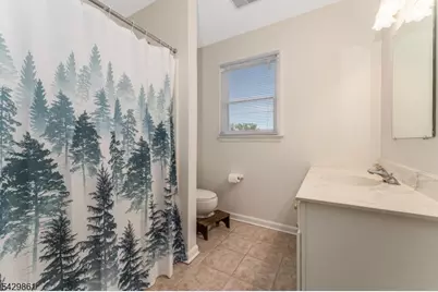 37 Woodland Heights Circl, Lebanon Township, NJ 08826 - Photo 33