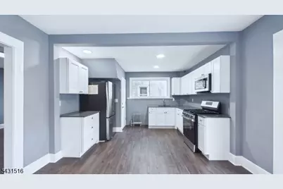 71 Leslie St, East Orange, NJ 07017 - Photo 9