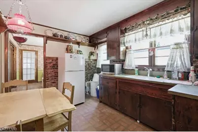 9 Roosevelt Rd, Readington, NJ 08889 - Photo 11