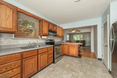 47 Burnside Pl, Wanaque, NJ 07420 - Photo 11