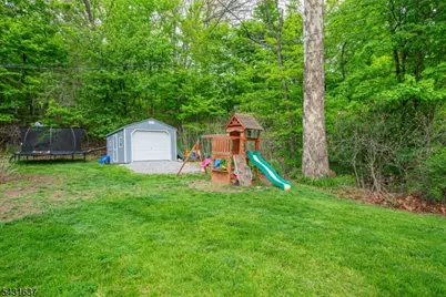 5 Valley Dr W, Vernon Twp., NJ 07418 - Photo 35