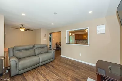 5 Valley Dr W, Vernon Twp., NJ 07418 - Photo 13