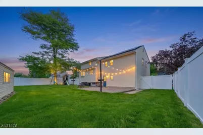 589 Winchester Ave, Union Township, NJ 07083 - Photo 21