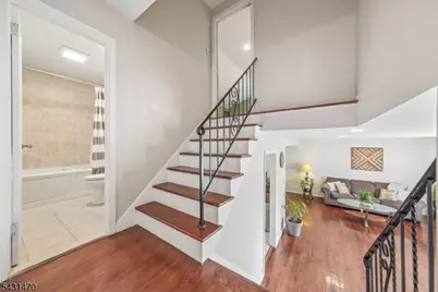 589 Winchester Ave, Union Township, NJ 07083 - Photo 9