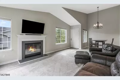 18 Pine Court #18, Bedminster Township, NJ 07921 - Photo 5