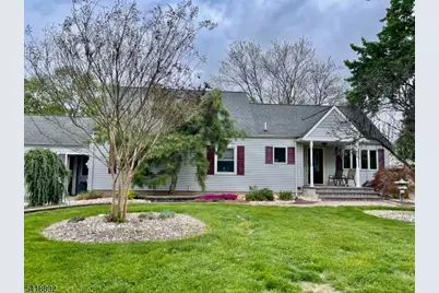 94 Bennington Pkwy, Franklin Township, NJ 08823 - Photo 1