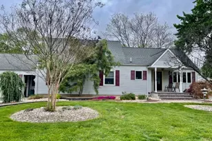 94 Bennington Pkwy, Franklin Township, NJ 08823 - Photo 1