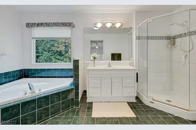 30 Hidden Glen Dr, Sparta Township, NJ 07871 - Photo 25