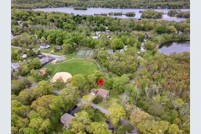 421 Glen Ridge Rd, Vernon, NJ 07422 - Photo 3