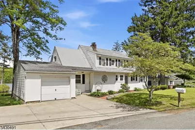 32 Telemark Rd, Rockaway Township, NJ 07866 - Photo 3