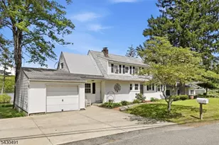 32 Telemark Rd, Rockaway Township, NJ 07866 - Photo 3