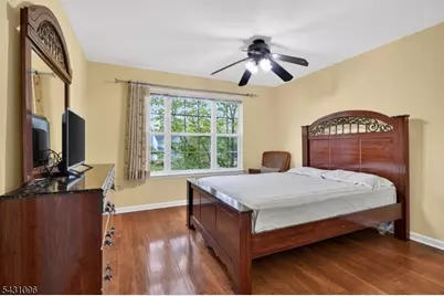 33 Nostrand Rd, Hillsborough Township, NJ 08844 - Photo 27