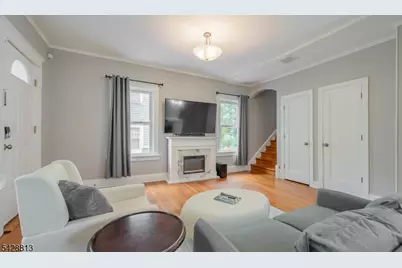 56 Woodside Rd, Maplewood Twp., NJ 07040 - Photo 7