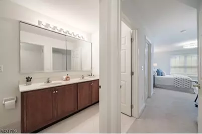 4 Jade Cir, Denville Twp., NJ 07834 - Photo 29