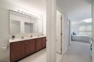 4 Jade Cir, Denville Twp., NJ 07834 - Photo 29