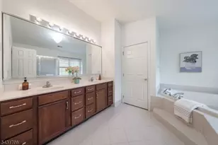 4 Jade Cir, Denville Twp., NJ 07834 - Photo 37