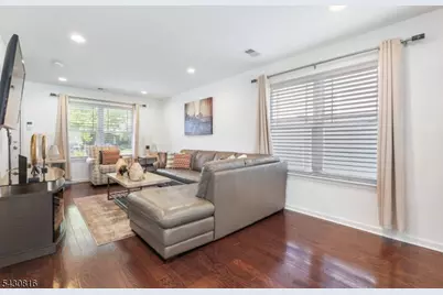 144 E 7th Ave, Roselle, NJ 07203 - Photo 7