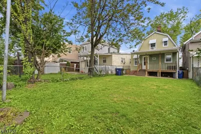 339 Lawrie St, Perth Amboy, NJ 08861 - Photo 21