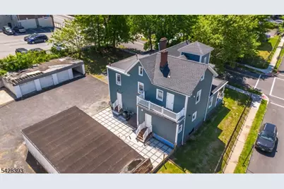 222 William St, East Orange, NJ 07017 - Photo 5