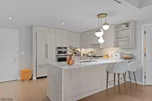 800 Ave Port Imp, Weehawken Twp., NJ 07086 - Photo 3