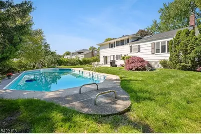 96 Harrison Ave, Roseland, NJ 07068 - Photo 35