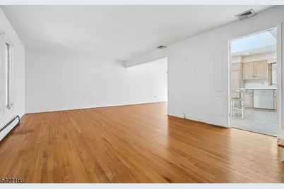 96 Harrison Ave, Roseland, NJ 07068 - Photo 7