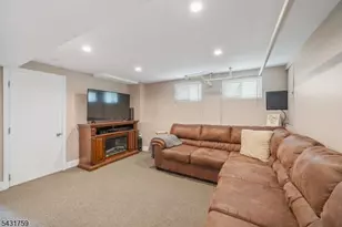 15 Valley Rd, Nutley, NJ 07110 - Photo 33
