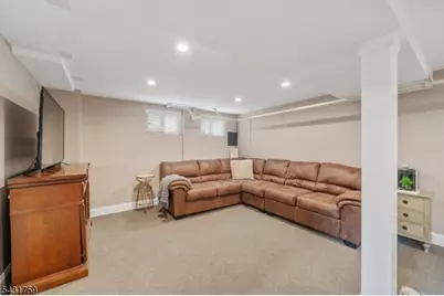 15 Valley Rd, Nutley, NJ 07110 - Photo 31