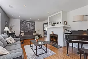 16 Brook Dr N, Morris Plains, NJ 07950 - Photo 5
