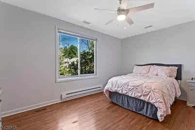 16 Brook Dr North, Morris Plains, NJ 07950 - Photo 17