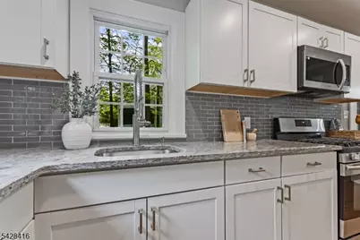 19 Wisteria Terrace, Morristown, NJ 07960 - Photo 7