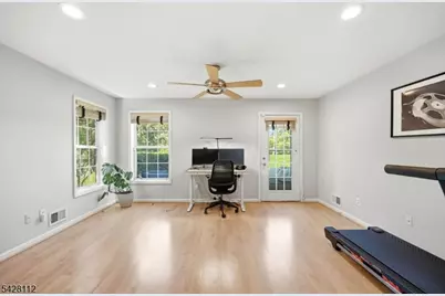 419 Hartford Dr, Nutley, NJ 07110 - Photo 37