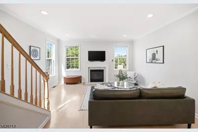 419 Hartford Dr, Nutley, NJ 07110 - Photo 15