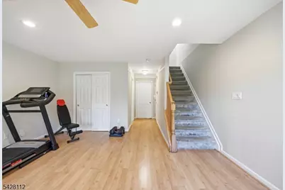 419 Hartford Dr, Nutley, NJ 07110 - Photo 35