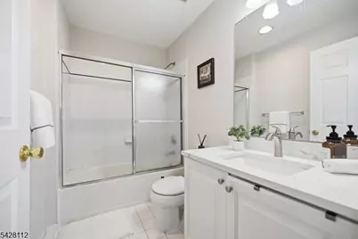 419 Hartford Dr, Nutley, NJ 07110 - Photo 33