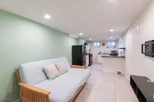 140A Clendenny Ave, Jersey City, NJ 07304 - Photo 21