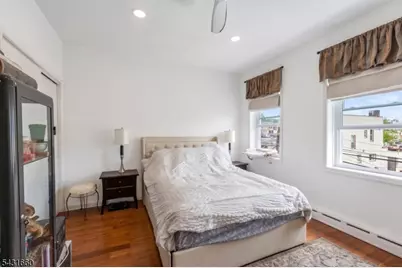 140A Clendenny Ave, Jersey City, NJ 07304 - Photo 15