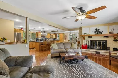 500A Maxim Dr, Hopatcong, NJ 07821 - Photo 11