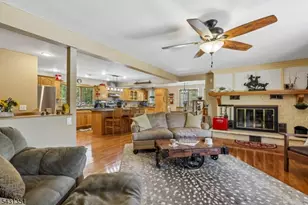 500 A Maxim Dr, Hopatcong, NJ 07821 - Photo 11
